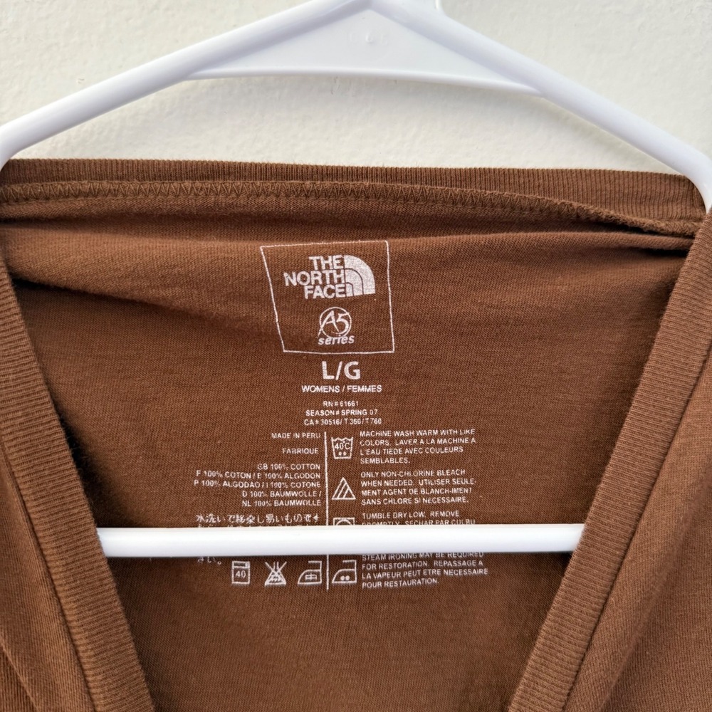 The North Face A5 Series Brown Paisley Logo y2k T-Shirt Womens Large L/G - Picture 2 of 8